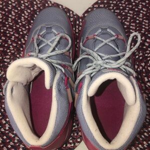 Air Jordan v w  sneakers. for youth